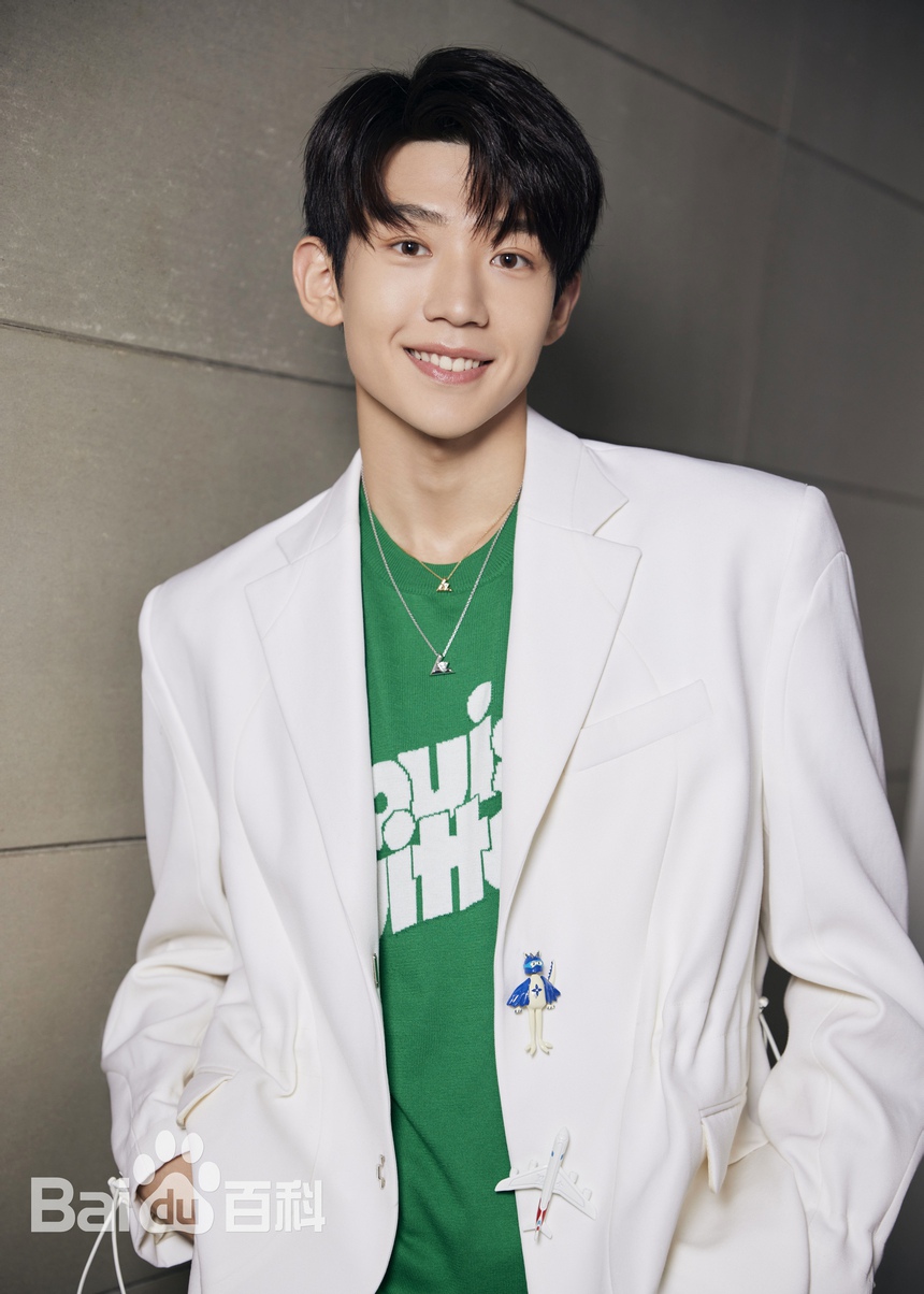 Đây là cặp đôi ngôn tình được yêu thích nhất hiện tại: Tân binh Gen Z trẻ đẹp, nam chính cười tỏa nắng khiến dân tình 'nhũn tim' hàng loạt - Ảnh 6.