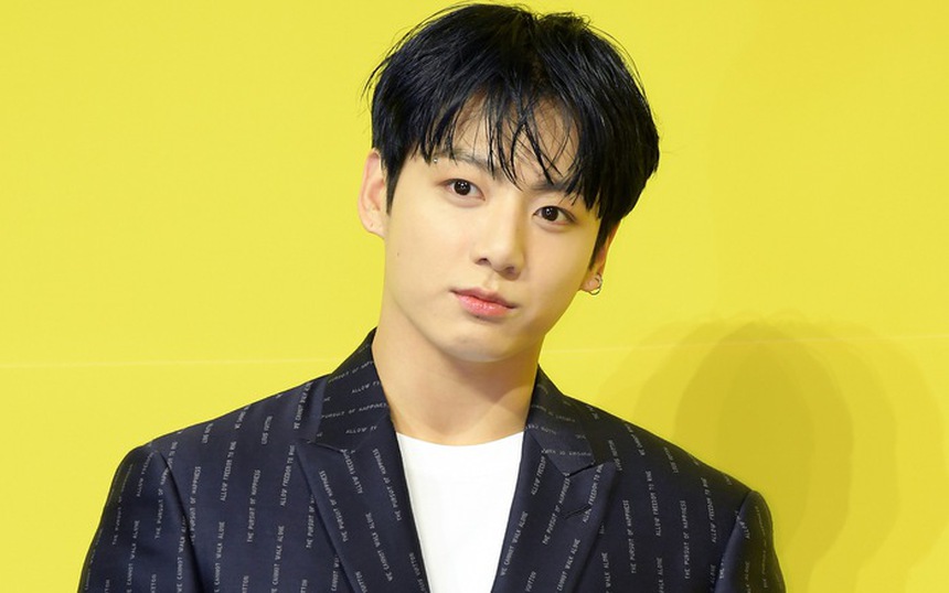 Danh sách 200 ca sĩ vĩ đại nhất lịch sử của Rolling Stone bị chỉ trích dữ dội: Madonna, Celine Dion vắng bóng trong khi Jungkook (BTS) - IU lại có mặt? - Ảnh 2.