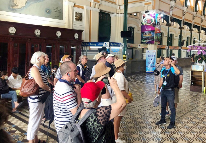 Du lịch Thành phố Hồ Chí Minh đạt doanh thu hơn 5.900 tỷ đồng dịp Tết Dương lịch 2023 - Ảnh 1.