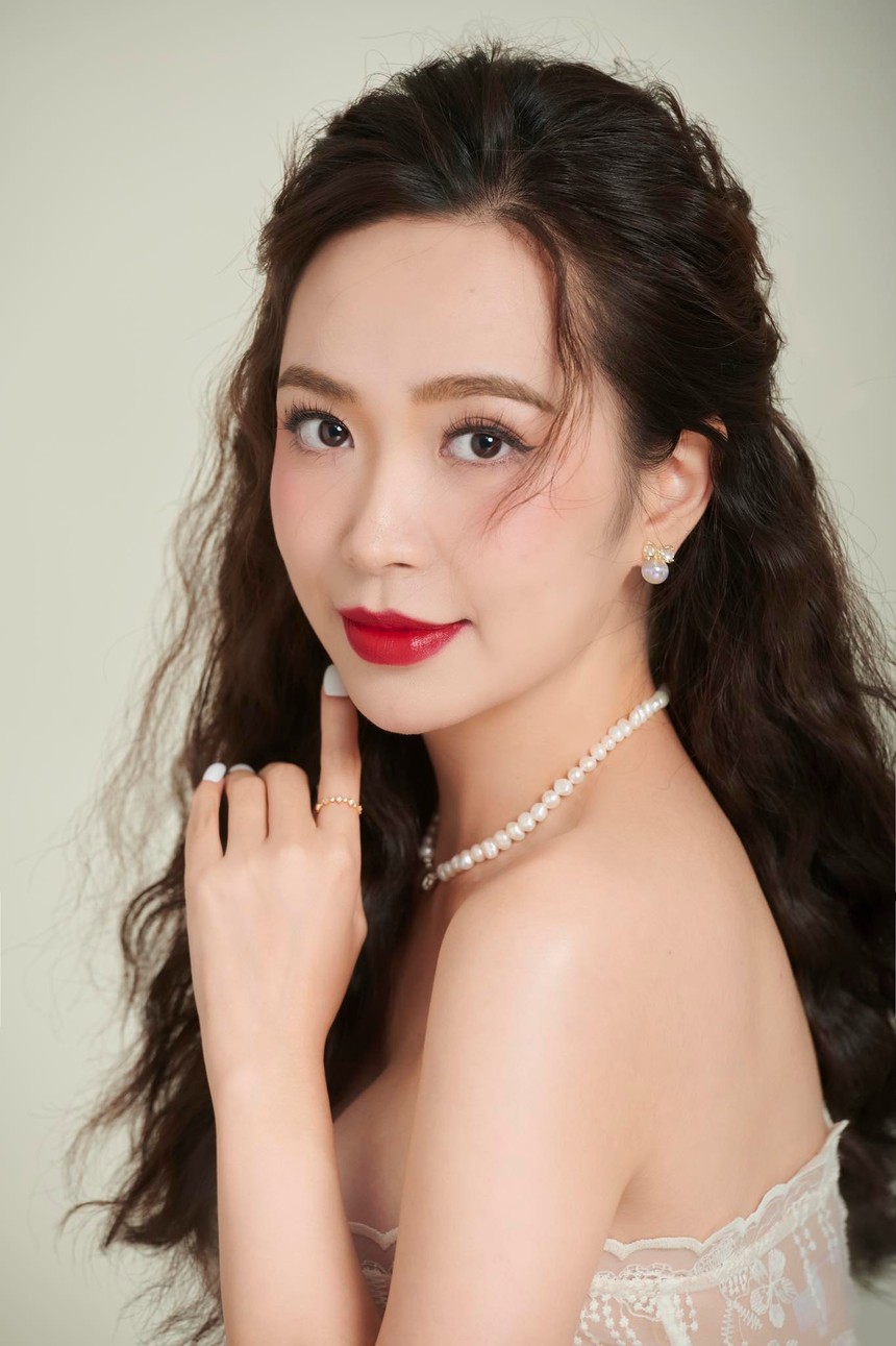 Diễn viên Kim Oanh: Đón năm 2023 với 'Dưới bóng cây hạnh phúc' - Ảnh 1.