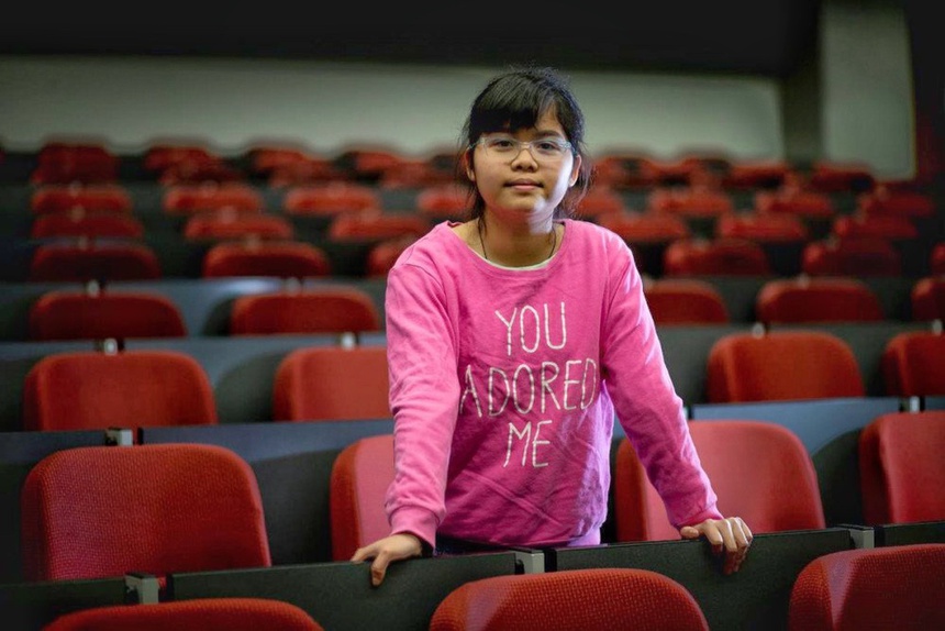 Thần đồng gốc Việt "gây sốc" khi đỗ đại học năm 13 tuổi, 2 năm sau học tiến sĩ, có nguy cơ bị trục xuất về nước... vì quá giỏi giờ ra sao? - Ảnh 1.