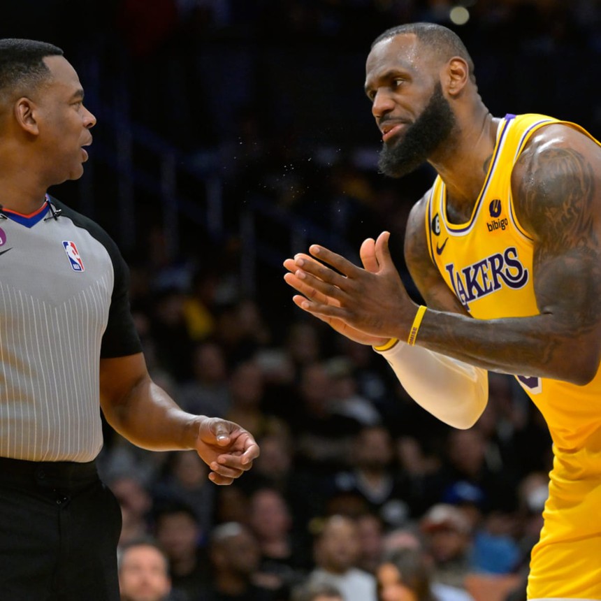 Trọng tài thừa nhận phạm sai lầm trong trận đấu của Lakers - Ảnh 3.