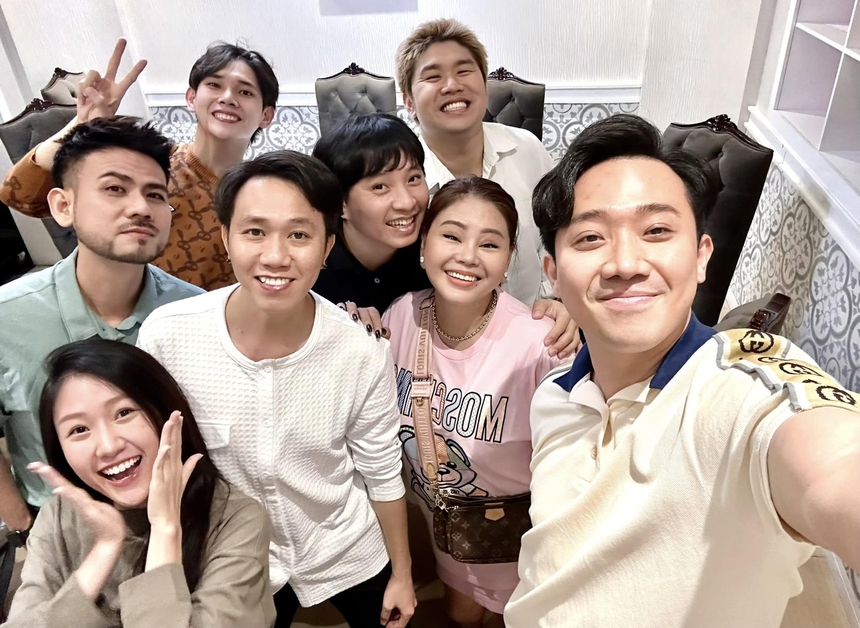 Động thái của em gái Trấn Thành giữa tin đồn hẹn hò: Khoe luôn ảnh thân thiết nhưng nói 1 câu gây tò mò - Ảnh 3. Động thái của em gái Trấn Thành giữa tin đồn hẹn hò: Khoe luôn ảnh thân thiết nhưng nói 1 câu gây tò mò - Ảnh 3.