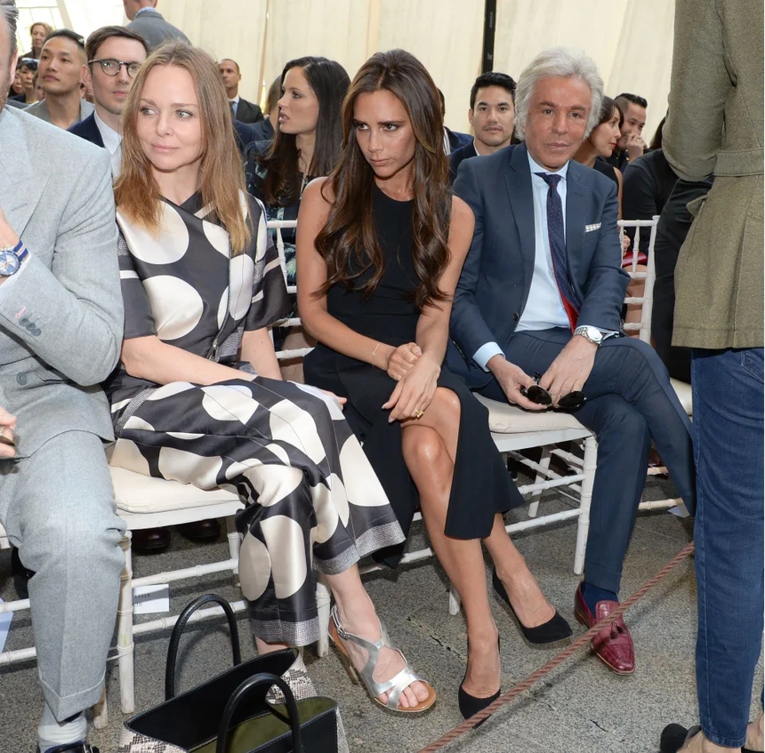 Victoria Beckham cho rằng con dâu toan tính trả đũa mình, đến cả Bella Hadid và Gigi Hadid cũng bị lôi vào drama - Ảnh 1.