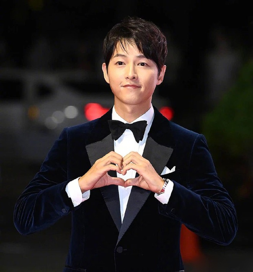 Song Joong Ki đã đăng ký kết hôn chuẩn bị có con - Ảnh 1. Song Joong Ki đã đăng ký kết hôn chuẩn bị có con - Ảnh 1.