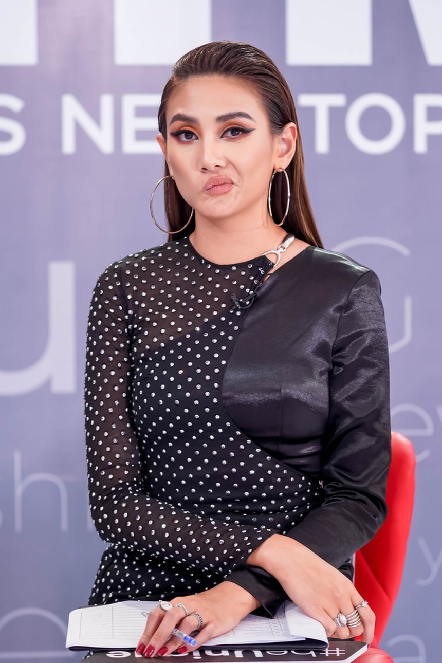 Top 3 Hoa hậu Hoàn vũ Việt Nam 2008 hiện tại: Người lui về hậu trường, người chuẩn bị lên xe hoa với chồng Việt kiều - Ảnh 7.