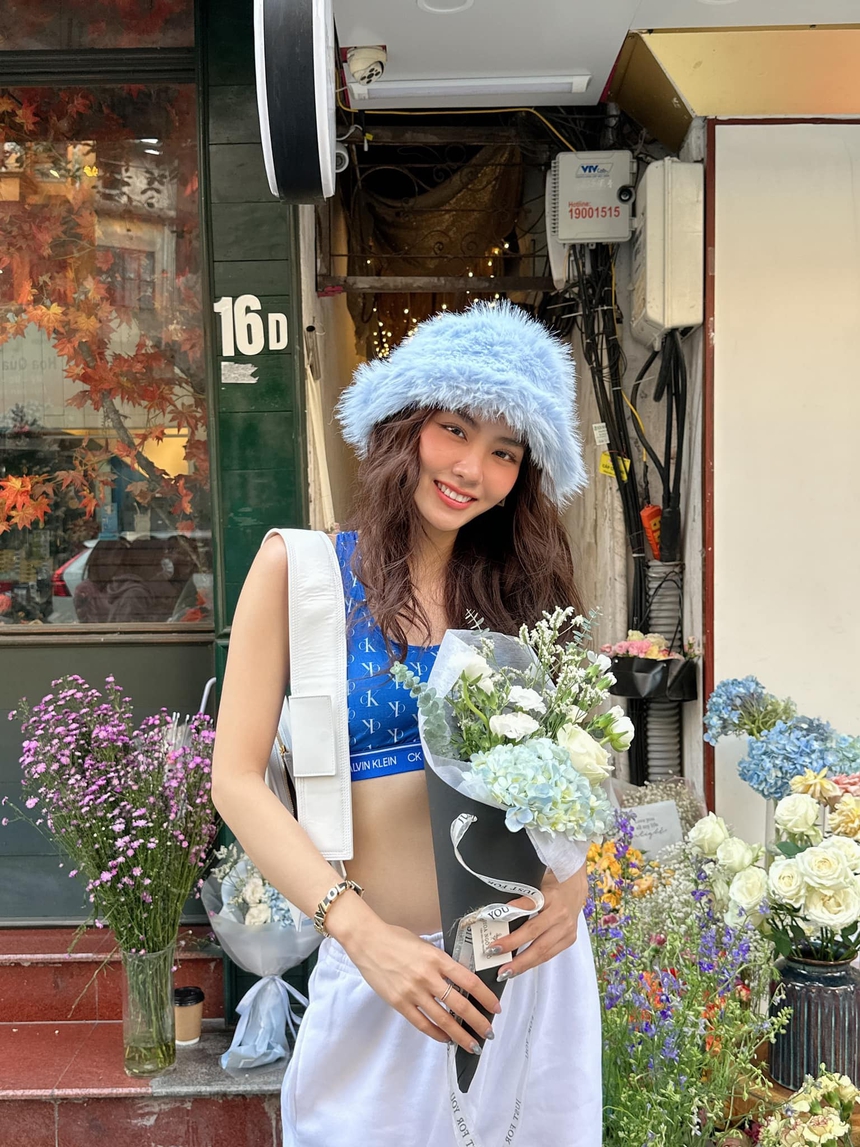 Thị phi liên tiếp: Hoa hậu Mai Phương lại là tâm điểm tranh cãi vì hình ảnh "kém duyên" - Ảnh 2.