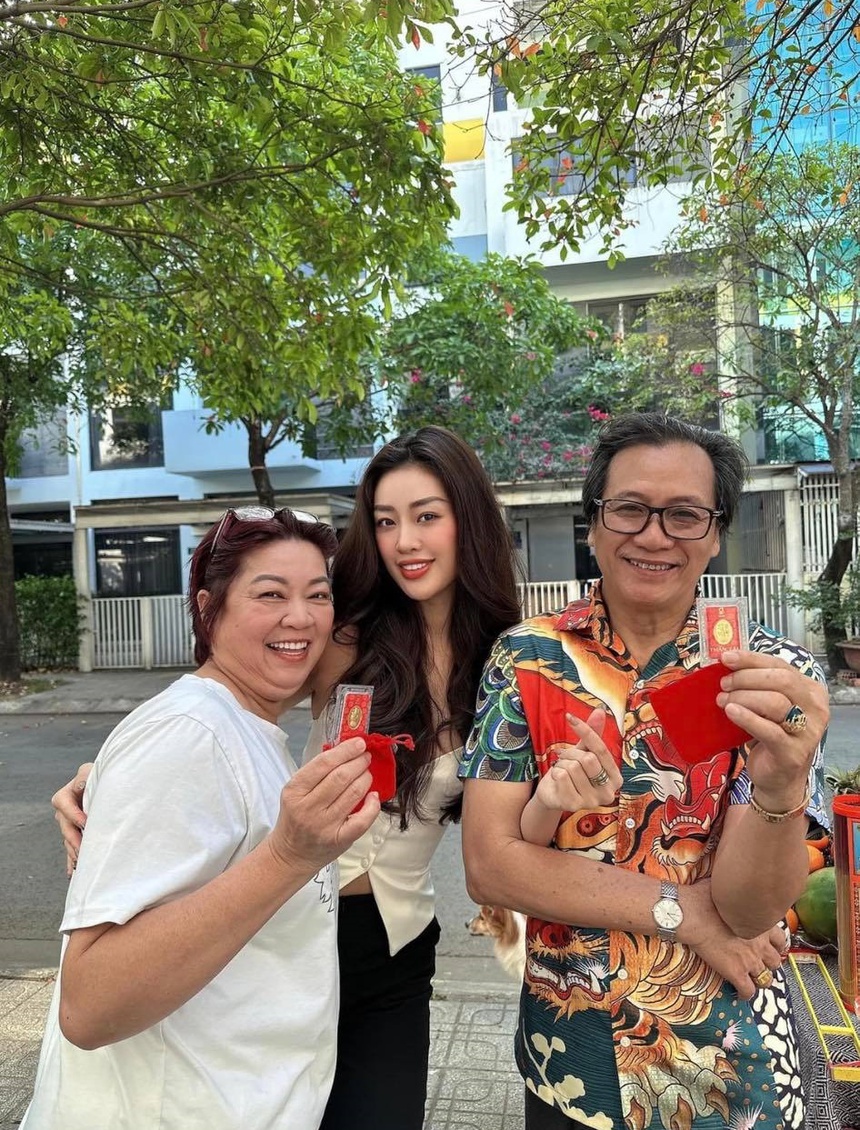 Dân tình rộn ràng ngày vía Thần Tài: Lê Bống mua đất, Huyền 204 được chồng tặng 1 "cây" vàng - Ảnh 7.