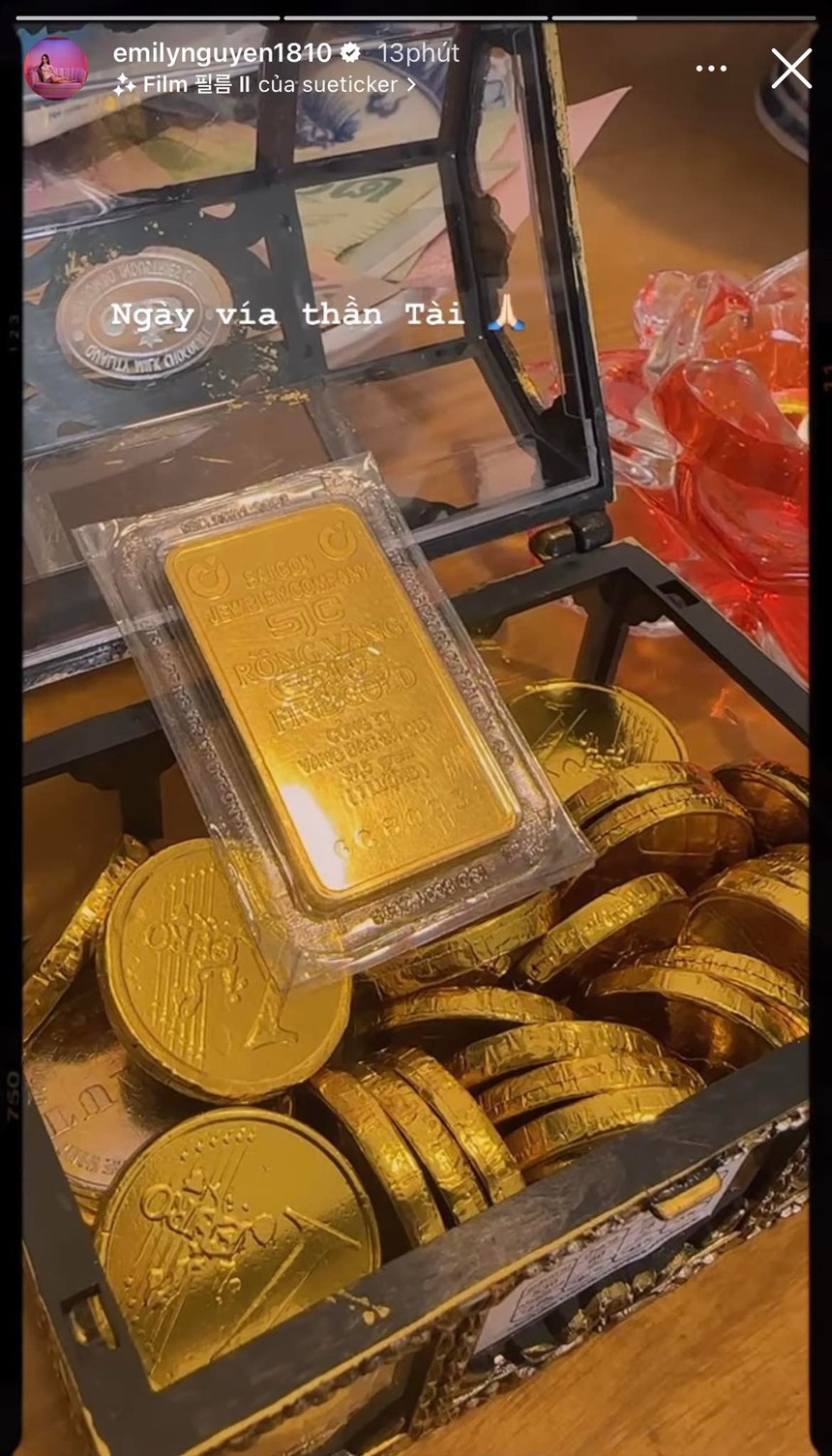 Ngày Thần Tài 2023 của sao Việt: S - Ảnh 2.