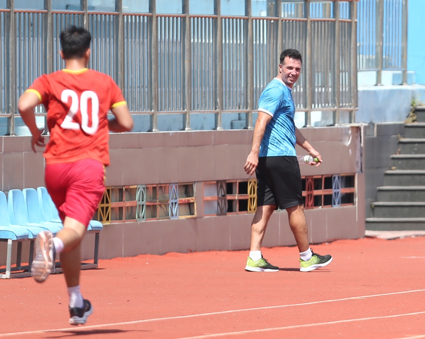 Futsal Việt Nam tập trung, tăng cường nhồi thể lực sau Tết Nguyên đán - Ảnh 3.