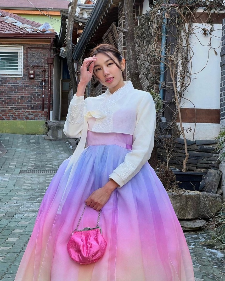 Thùy Tiên thuê hanbok chụp ảnh nhưng nhận kết đắng - Ảnh 6.