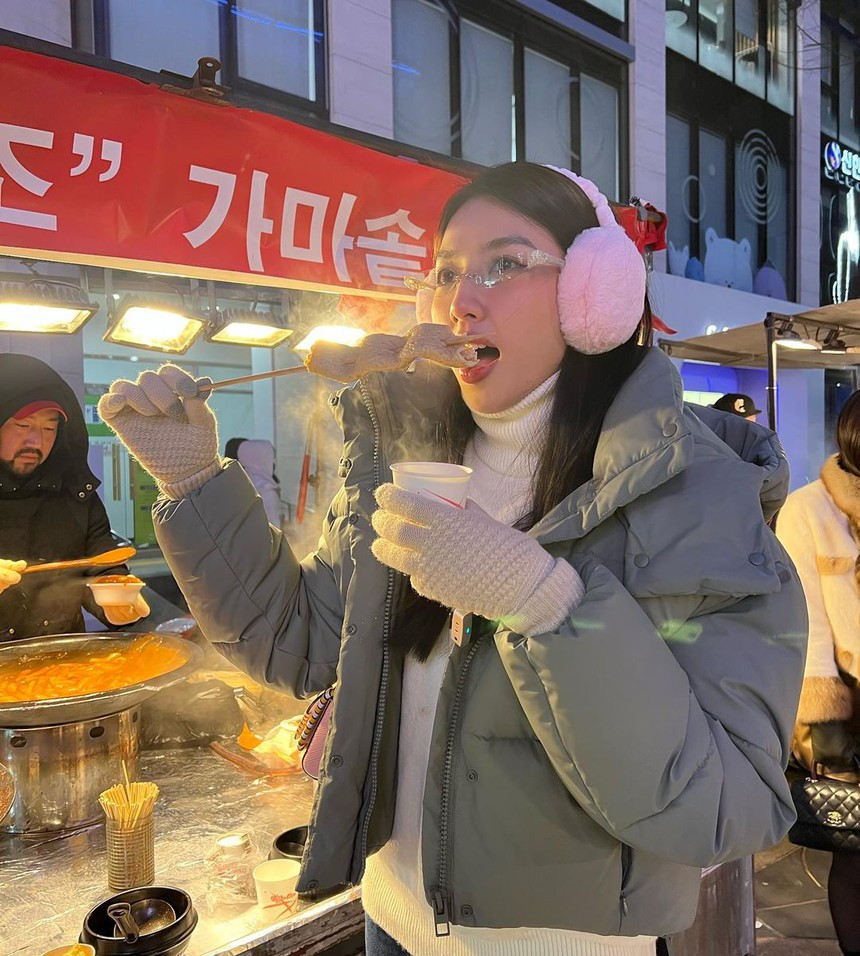 Thùy Tiên thuê hanbok chụp ảnh nhưng nhận kết đắng - Ảnh 1.