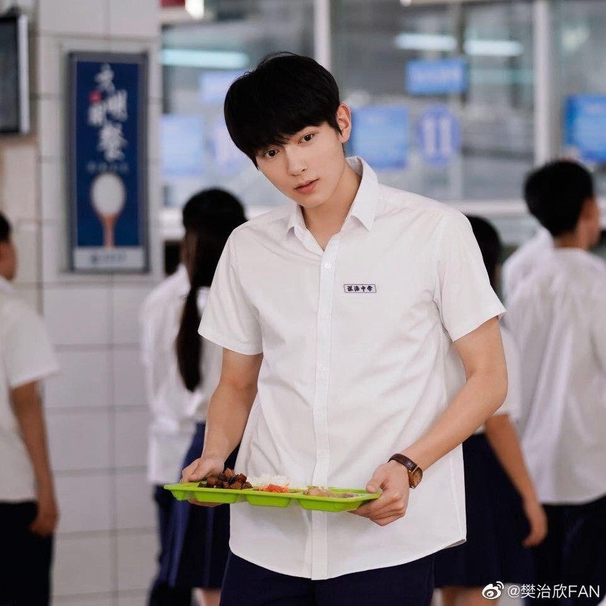 Khán giả ‘chê mạnh’ phim ngôn tình phi lý nhất hiện tại, bù lại nam chính điển trai lại có nét giống Song Joong Ki? - Ảnh 10.