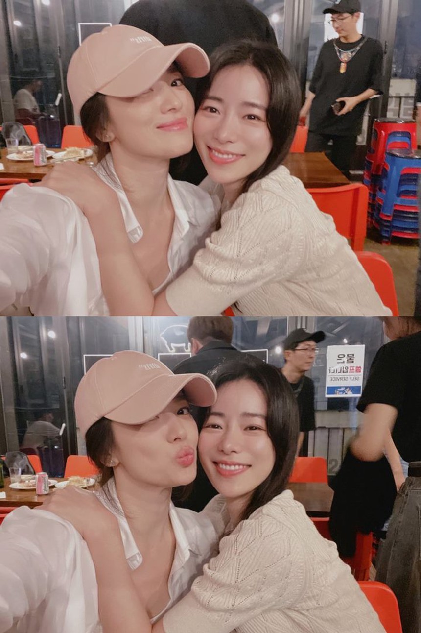 'The Glory' Lim Ji Yeon nói về cảnh tát nhau với Song Hye Kyo: Mặt chúng tôi sưng vù. Đó là cảnh khó quên - Ảnh 7. 'The Glory' Lim Ji Yeon nói về cảnh tát nhau với Song Hye Kyo: Mặt chúng tôi sưng vù. Đó là cảnh khó quên - Ảnh 7.