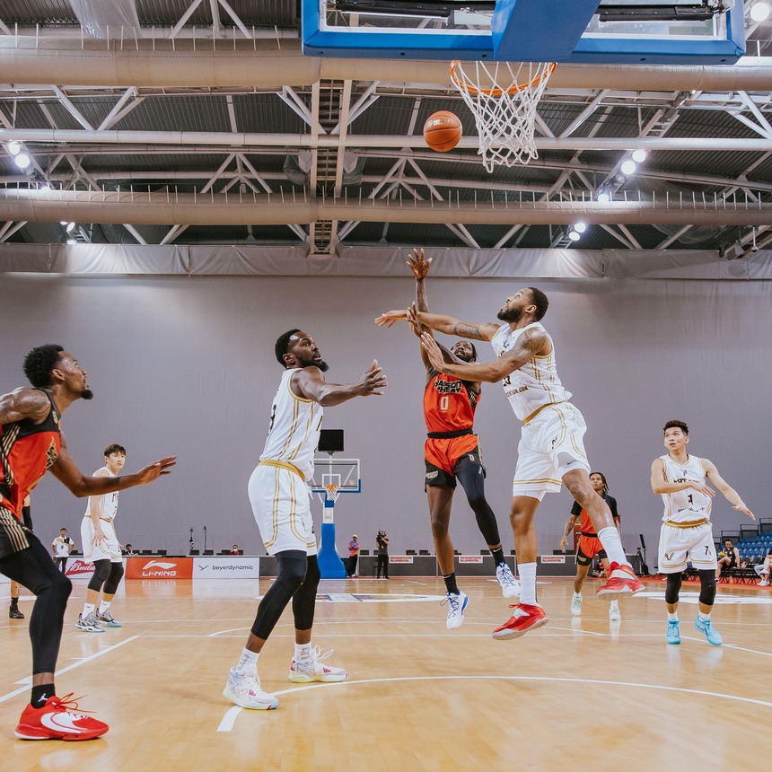 Ghi 38 điểm, Evan Gilyard đưa Saigon Heat lội ngược dòng ngoạn mục trước NS Matrix - Ảnh 2.