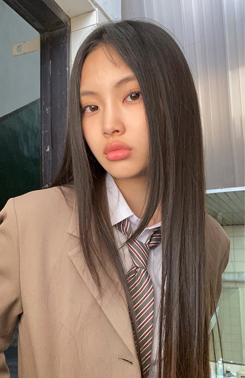 Fan tranh luận Hyein NewJeans có xinh đẹp hơn khi để tóc mái hay không? - Ảnh 8.