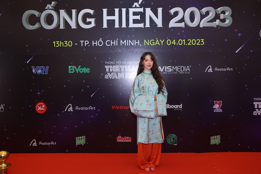 Dàn sao đổ bộ thảm đỏ khởi động giải Cống hiến 2023: Huy Tuấn khẳng định Cống hiến đã 'trọn vẹn' - Ảnh 5.