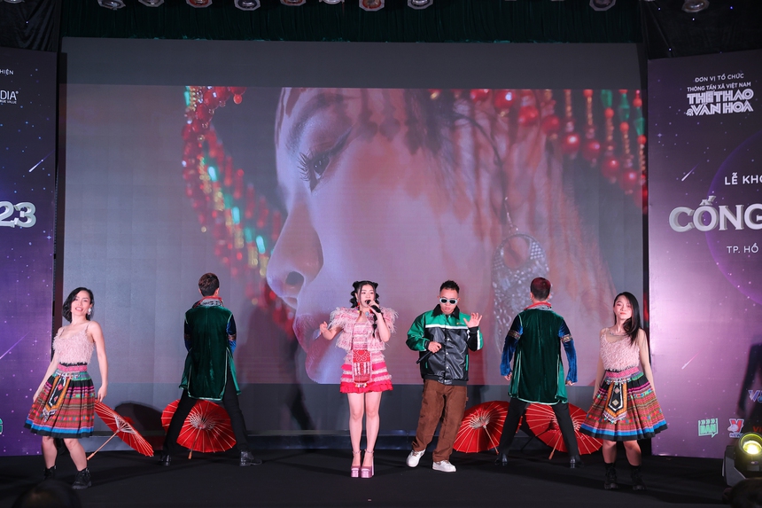 'Chill cùng Tây Bắc' tại Lễ khởi động Giải thưởng Cống hiến 2023  - Ảnh 4.