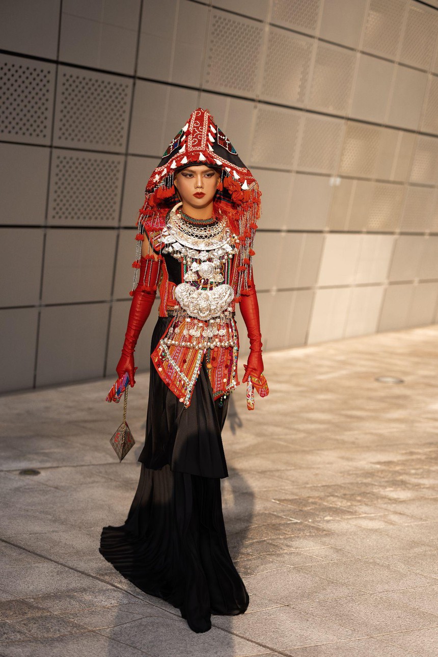 TikToker Phạm Thoại livestream xuyên đêm không nghỉ trong 24h Live Phiên Chợ Cuối - Ảnh 2. TikToker Phạm Thoại livestream xuyên đêm không nghỉ trong 24h Live Phiên Chợ Cuối - Ảnh 2.