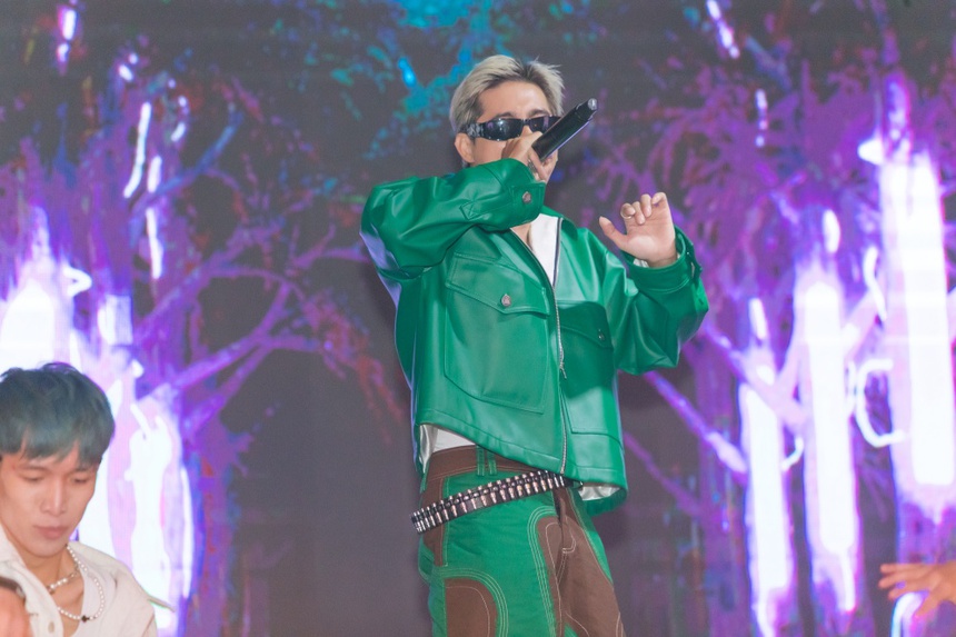 Vừa ngó lơ tin nhắn chúc mừng sinh nhật của Matt Liu, Hương Giang xuất hiện thân mật bên chàng trai này - Ảnh 16.