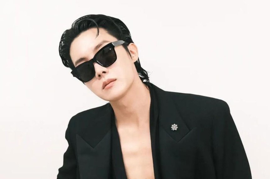 J-Hope là thành viên BTS đầu tiên Jin gọi điện sau khi nhập ngũ - Ảnh 2.