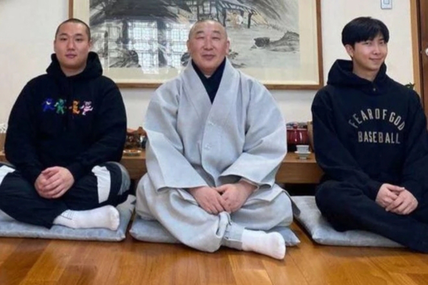 Trưởng nhóm BTS thú nhận cảm xúc về việc không được miễn nhập ngũ - Ảnh 1.