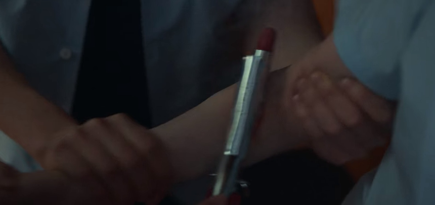 Cảnh bạo lực kinh hoàng nhất 'The glory' hoá ra lấy cảm hứng từ đời thật, trùng khớp tới cả hung khí khiến người xem phẫn nộ - Ảnh 1.