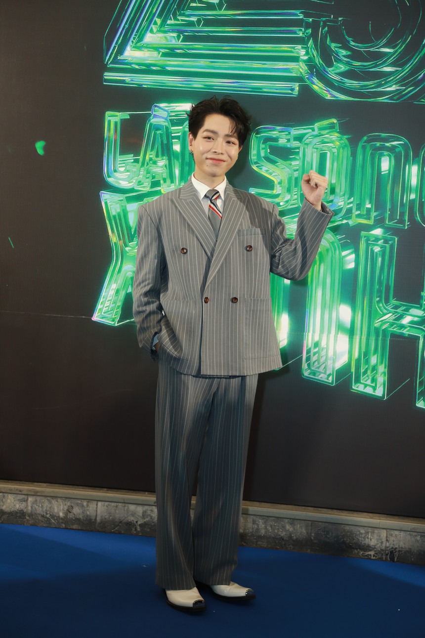 Thảm đỏ lễ trao giải Làn Sóng xanh lần thứ 25: Vợ chồng Hari Won - Trấn Thành hiếm hoi xuất hiện tình tứ bên nhau sau tin đồn rạn nứt - Ảnh 17. Thảm đỏ lễ trao giải Làn Sóng xanh lần thứ 25: Vợ chồng Hari Won - Trấn Thành hiếm hoi xuất hiện tình tứ bên nhau sau tin đồn rạn nứt - Ảnh 17.