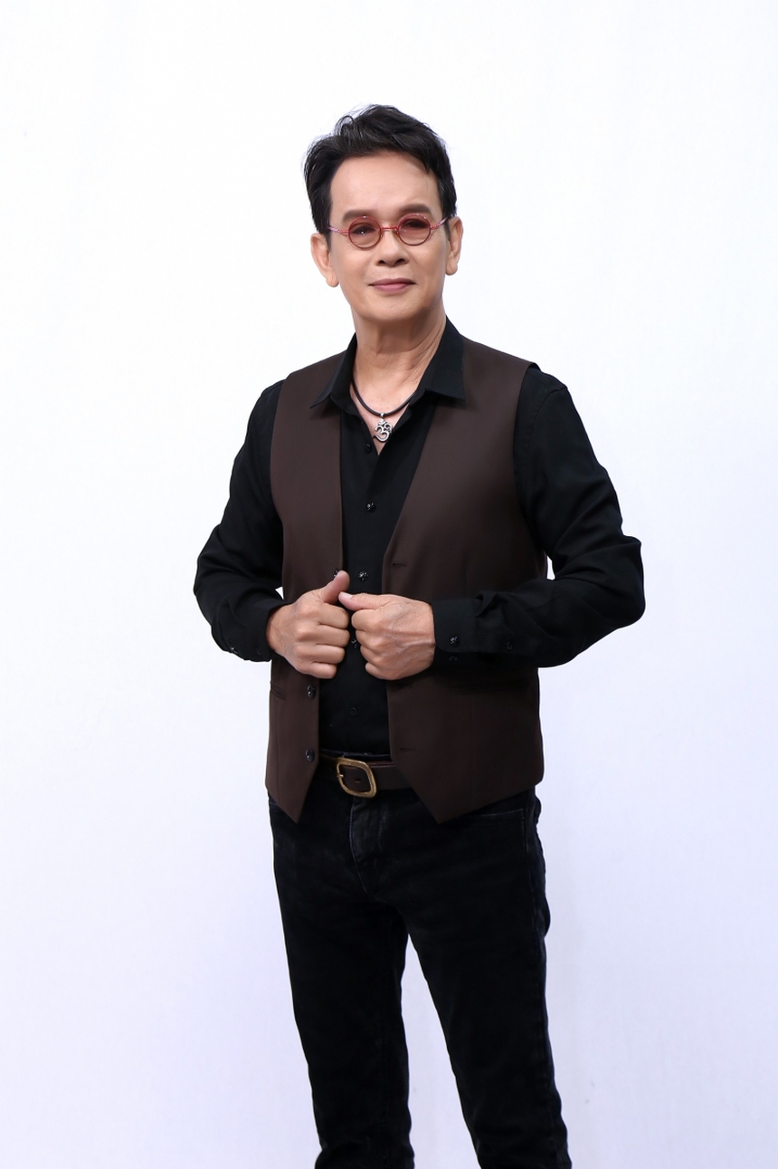 Đức Huy - Trịnh Nam Sơn hát tình ca ttren sân kháu Hà Nội - Ảnh 1.