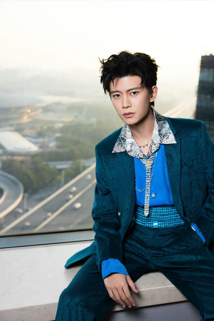 Top 10 nam thần điển trai nhất Cbiz do netizen quốc tế bình chọn: Ngô Lỗi - Vương Hạc Đệ được gọi tên cùng các đỉnh lưu, một mỹ nam bị “phong sát” vẫn có mặt - Ảnh 9. Top 10 nam thần điển trai nhất Cbiz do netizen quốc tế bình chọn: Ngô Lỗi - Vương Hạc Đệ được gọi tên cùng các đỉnh lưu, một mỹ nam bị “phong sát” vẫn có mặt - Ảnh 9.