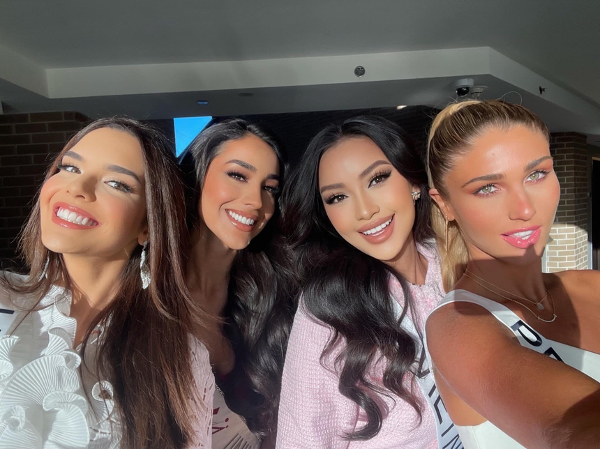 Ngọc Châu chung khung hình với các đại diện Miss Universe: Nhan sắc như búp bê barbie, 'phát sáng' giữa dàn mỹ nhân - Ảnh 6.