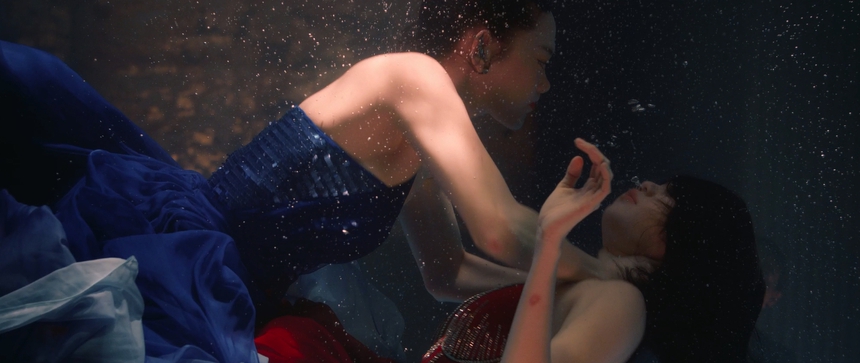 Minh Hằng bị em gái thân thiết cướp ngôi vị đệ nhất mỹ nhân, hắc hoá khiến người xem rùng mình ở trailer Chị chị em em 2  - Ảnh 4.