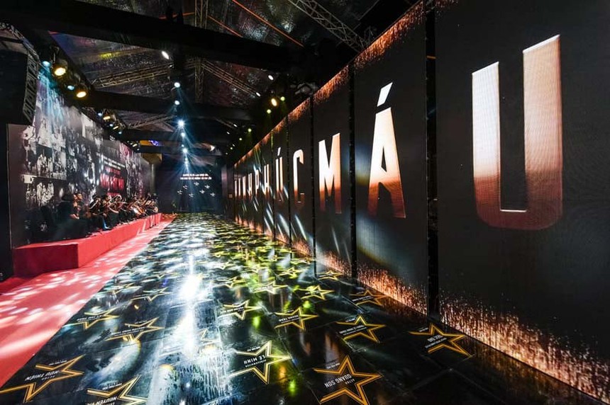 Quảng bá phim kiểu sao Việt: Trấn Thành bán bánh canh, Thu Trang bán cơm tấm, có người làm Đại lộ danh vọng như Hollywood - Ảnh 5.