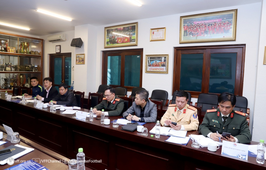 Bóng đá Việt Nam hôm nay: HLV Park Hang Seo khen Văn Hậu, Công Phượng ra mắt Yokohama - Ảnh 5.