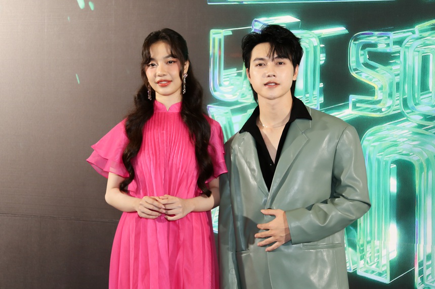 'Chị đại' Mỹ Tâm lên sân khấu: MONO - HIEUTHUHAI không kìm được phấn khích, Hoàng Thùy Linh - Tóc Tiên nhìn không chớp mắt! - Ảnh 16.