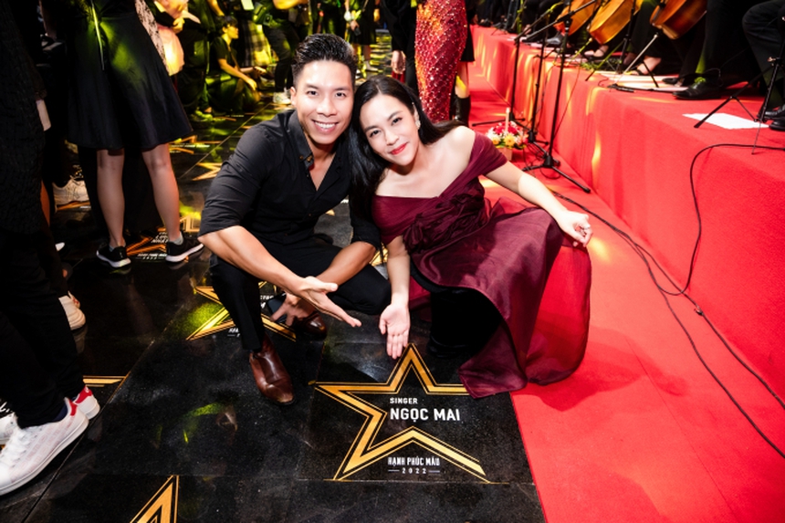 Quảng bá phim kiểu sao Việt: Trấn Thành bán bánh canh, Thu Trang bán cơm tấm, có người làm Đại lộ danh vọng như Hollywood - Ảnh 6.