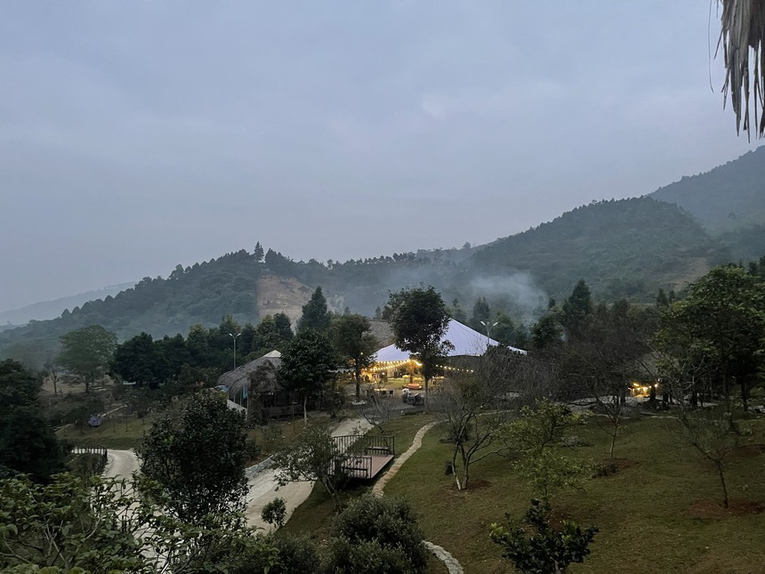 NSƯT Việt Hoàn làm đêm nhạc phi lợi nhuận 'Đồi gió hát' tại nhà vườn ngoại ô - Ảnh 2.