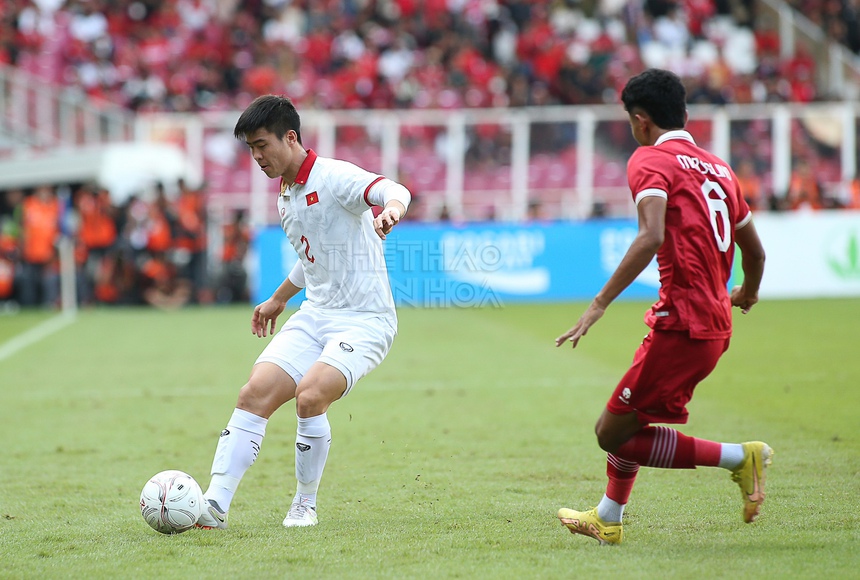 Trực tiếp bóng đá Việt Nam vs Indonesia: 0-0 (hiệp 1) - Ảnh 7. Trực tiếp bóng đá Việt Nam vs Indonesia: 0-0 (hiệp 1) - Ảnh 7.