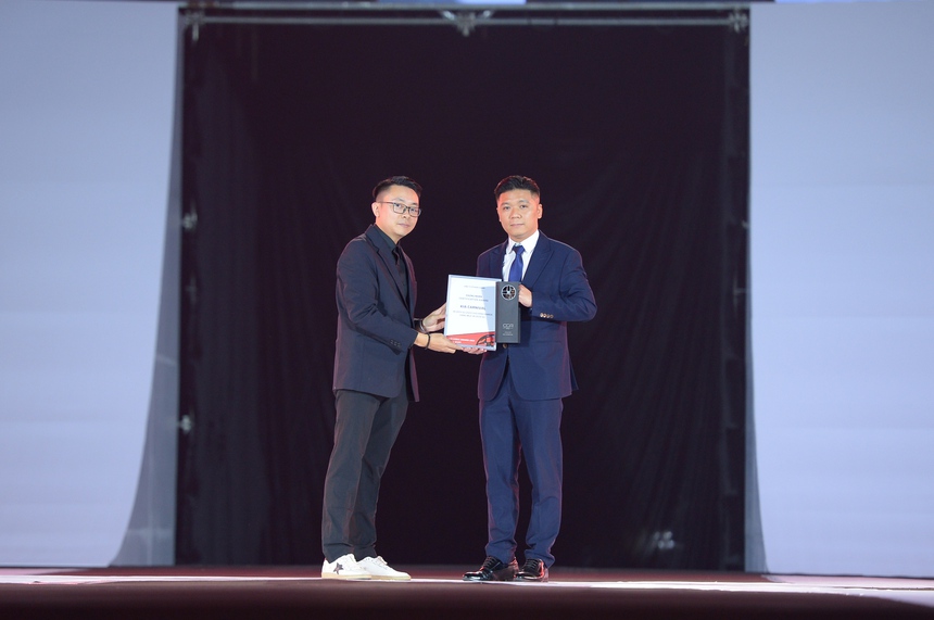 Bỏ xa đối thủ, Kia Carnival thắng giải 'Xe dịch vụ cho hành khách' - Ảnh 3.