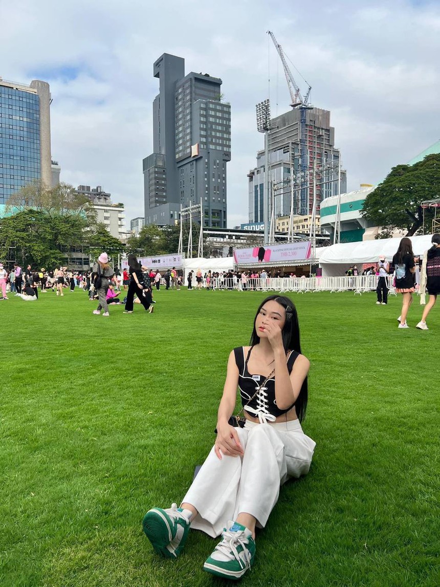 Concert BLACKPINK 'đụng độ' Golden Disk Awards cùng 1 ngày: Fan Kpop tại Thái Lan quá lãi! - Ảnh 8.