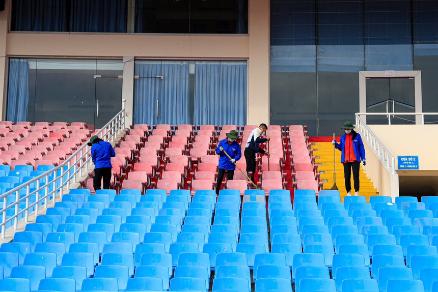 Hơn 100 sinh viên tình nguyện vệ sinh sân Mỹ Đình trước trận Việt Nam-Indonesia - Ảnh 1. Sân Mỹ Đình, SVĐ QG Mỹ Đình, AFF Cup, trực tiếp Việt Nam vs Indonesia