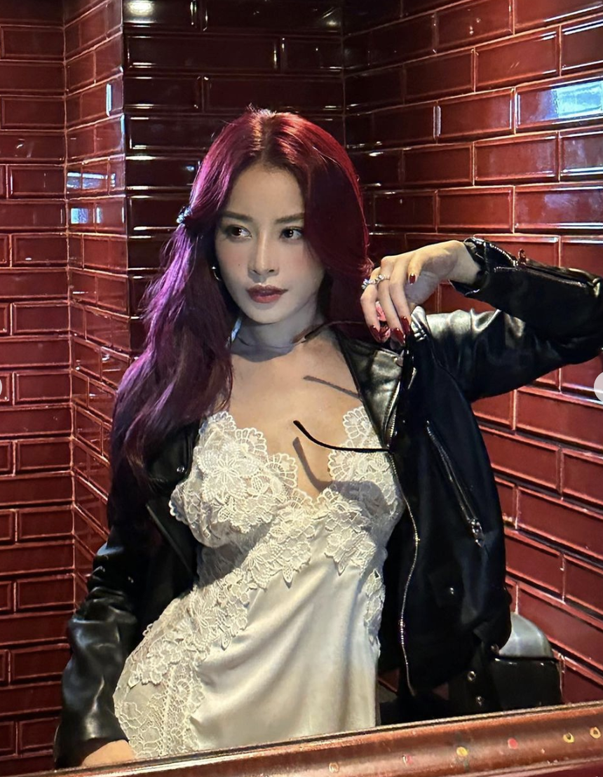 Chi Pu trên thảm đỏ theo năm tháng: Ngày càng hở bạo, bốc lửa khác hẳn thời mới nổi - Ảnh 11. Chi Pu trên thảm đỏ theo năm tháng: Ngày càng hở bạo, bốc lửa khác hẳn thời mới nổi - Ảnh 11.