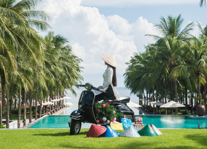 Mùa lễ hội ở khu nghỉ dưỡng hàng đầu Hội An: Du khách viết thư tay, thả đèn hoa đăng, múa lân, biểu diễn nhạc cụ dân tộc… - Ảnh 6. Mùa lễ hội ở khu nghỉ dưỡng hàng đầu Hội An: Du khách viết thư tay, thả đèn hoa đăng, múa lân, biểu diễn nhạc cụ dân tộc… - Ảnh 6.