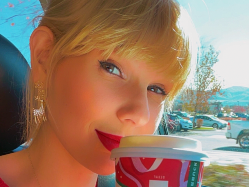 Cô gái bị chỉ trích, đe dọa mỗi ngày vì quá giống Taylor Swift, cứ đi ra đường liền bị mọi người xin chữ ký - Ảnh 2.