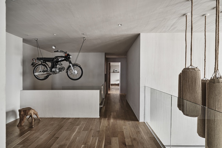 Có gì bên trong căn penthouse 470m2 như khu rừng nhiệt đới giữa lòng Sài Gòn? - Ảnh 8. Có gì bên trong căn penthouse 470m2 như khu rừng nhiệt đới giữa lòng Sài Gòn? - Ảnh 8.