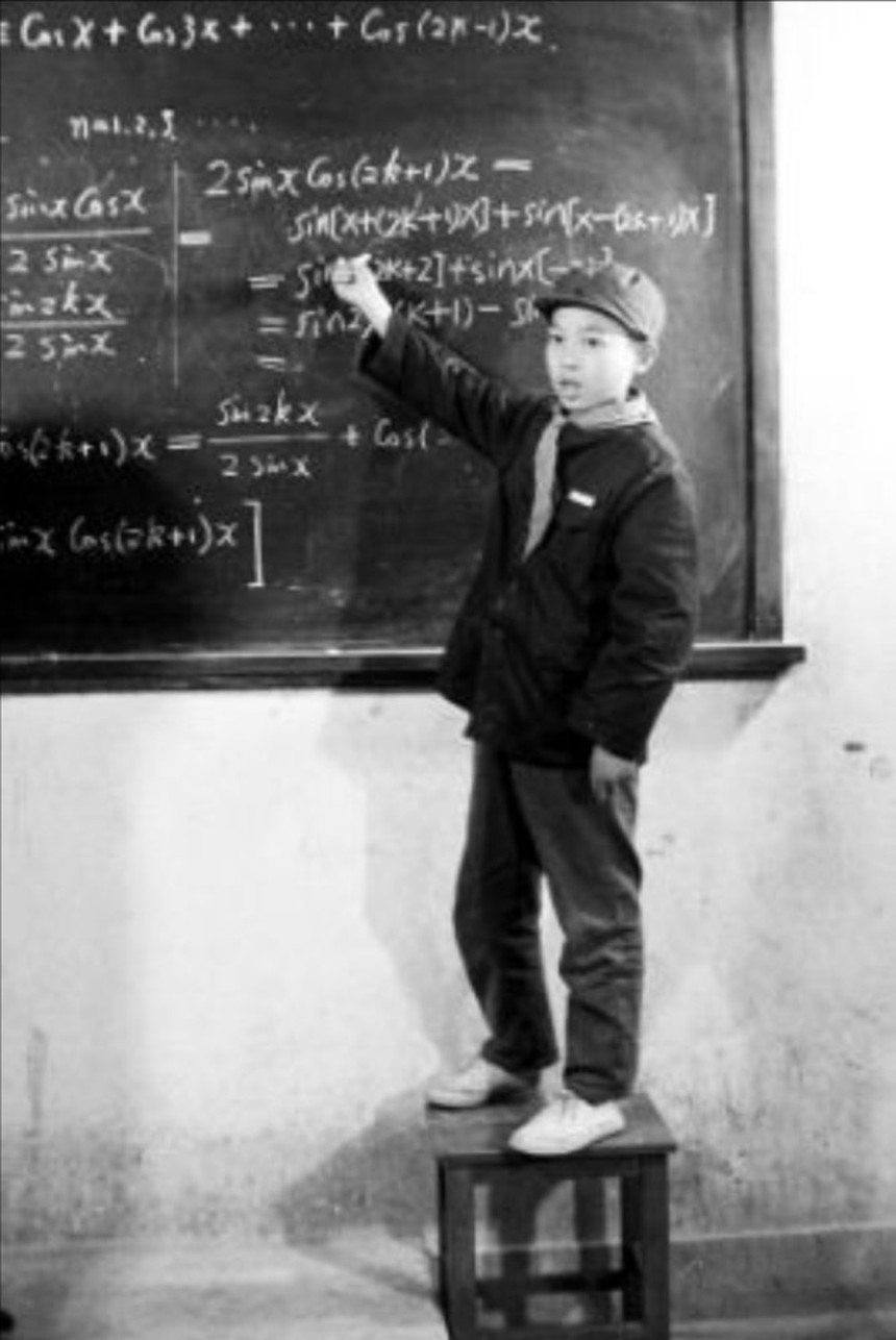 11 tuổi đỗ Đại học, 15 tuổi được dự đoán nhận giải Nobel, thần đồng nhận cái kết đau đớn khi trưởng thành vì quá kiêu ngạo, EQ thấp - Ảnh 2.