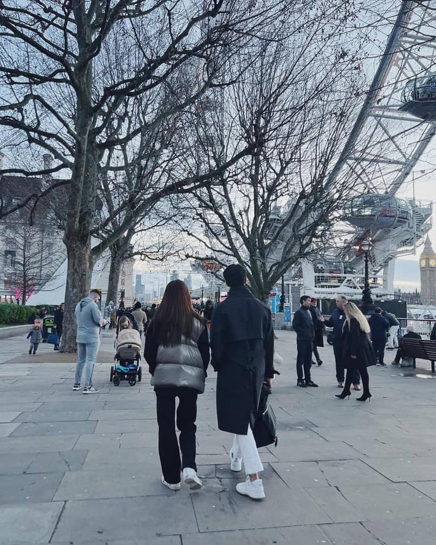 Cặp đôi Baifern - Nine "chiêu đãi" fans loạt khoảnh khắc ngọt ngào bên nhau ở trời Tây sau khi chính thức hẹn hò - Ảnh 5.