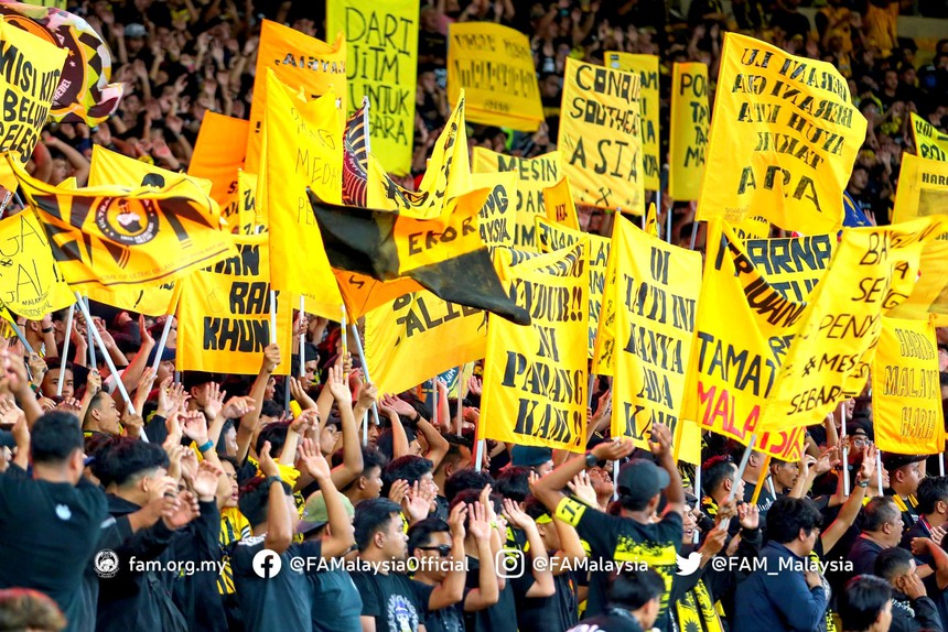 Video AFF Cup ngày 9/1: Truyền thông Thái Lan muốn FIFA phạt Malaysia - Ảnh 2.