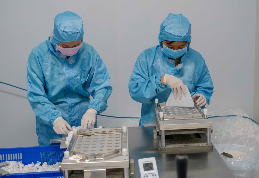 Thủ tướng Chính phủ chỉ đạo tăng cường công tác phòng, chống dịch dịp Tết Nguyên đán và mùa lễ hội 2023 - Ảnh 2.