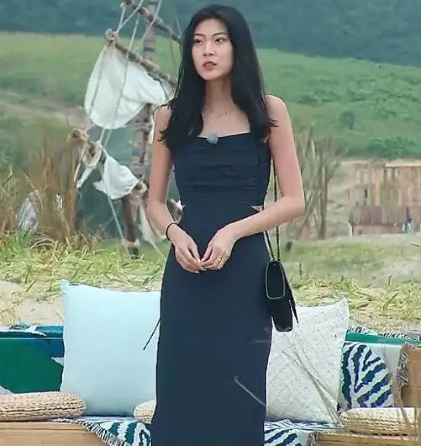 10 khoảnh khắc thời trang đẹp nhất của 'Single's Inferno 2' - Ảnh 13. 10 khoảnh khắc thời trang đẹp nhất của 'Single's Inferno 2' - Ảnh 13.